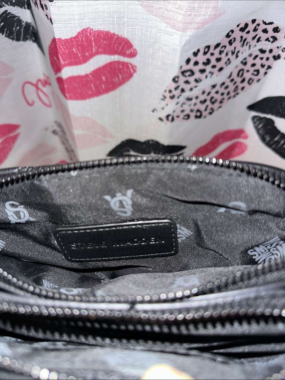 Steve Madden Black Quilted Chain Strap Crossbody - Picture 5 of 6